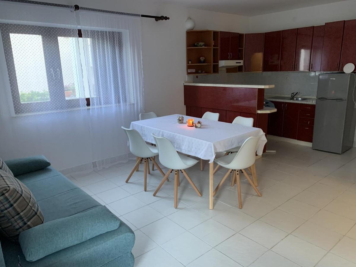 Apartments Vasilic Baška Esterno foto