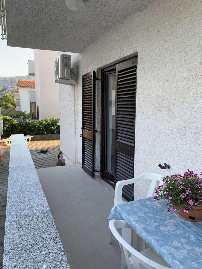 Apartments Vasilic Baška Esterno foto